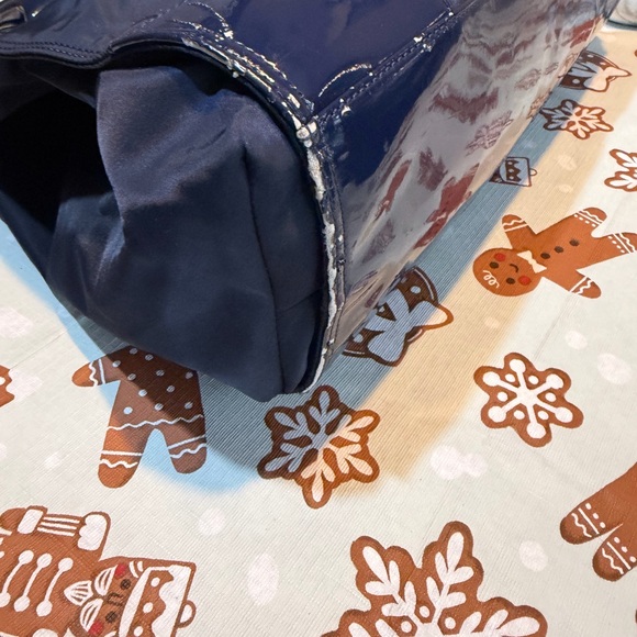 Tory Burch Navy Extra Large Tote - Picture 4 of 13